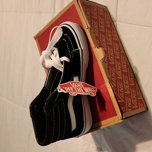NWT Vans SK8-HI Black/True White Size 3.5